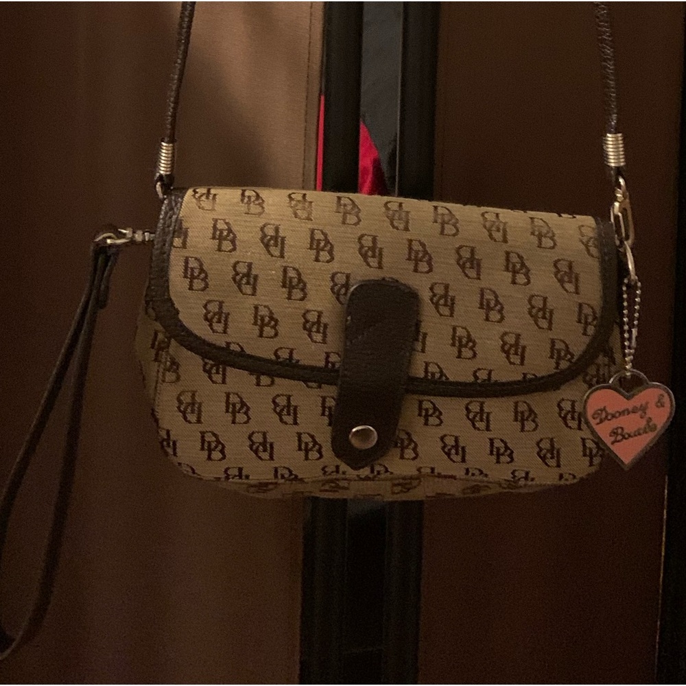 Gently used D & B Brown Clutch w/long shoulder strap